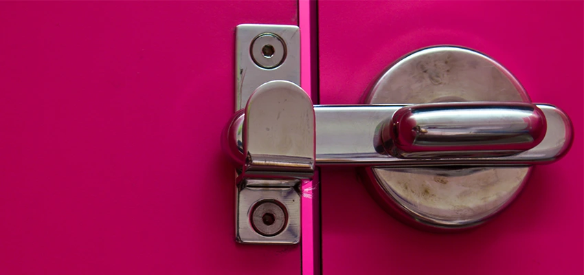 Childproof Gate Lock in Ceres, California